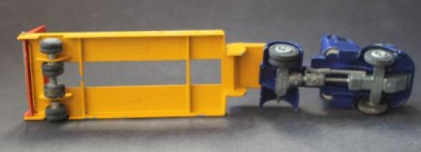 Tekno Scania Vabis 110 Cargotruck with Akerman Dredge 1958 Die-Cast-Model (4915)